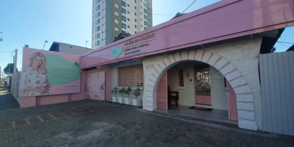 Nos dias 27,28 e 29 os seguidores do Portal da #aRede ganham um design de sobrancelha gratuito. 
Agendamento através do WhatsApp (42) 99102-6140