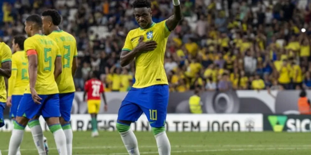 Aos 42, foi a vez de Vinícius Jr. deixar a sua marca, em cobrança de pênalti, e dar números finais ao embate