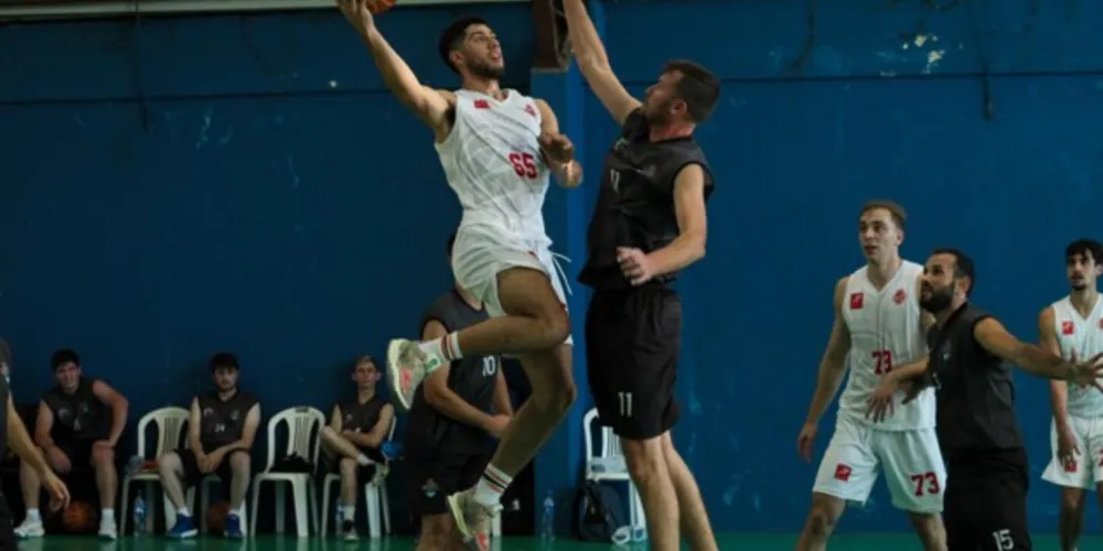 Equipe da LDPG (foto) representa a cidade no basquete masculino