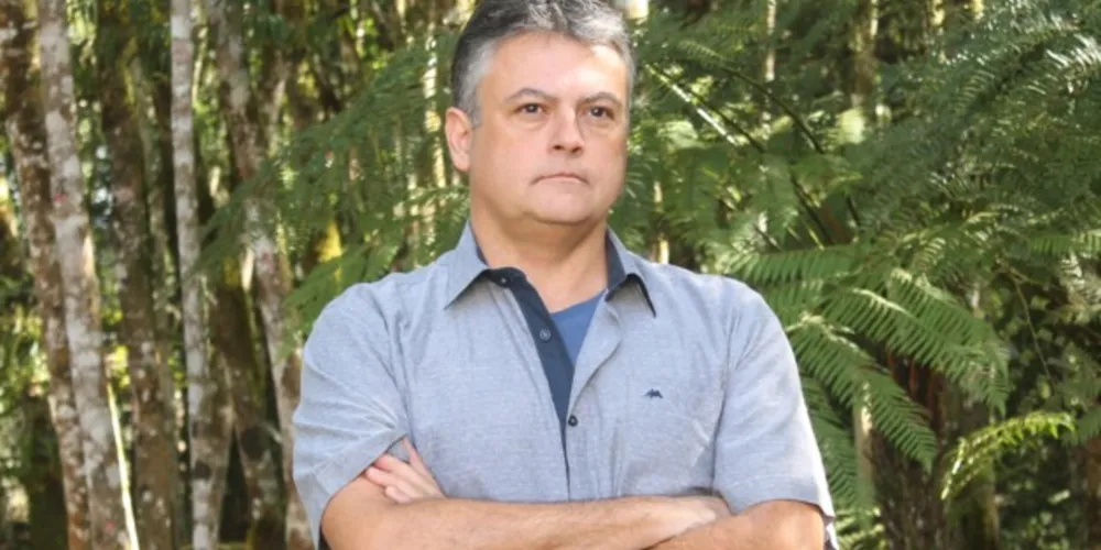 Emerson Urizzi Cervi, é professor titular do departamento de Ciência Política da Universidade Federal do Paraná