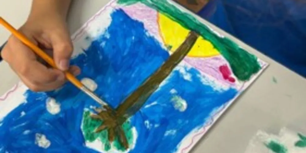 Os estudantes produziram ilustrações para representar as araucárias