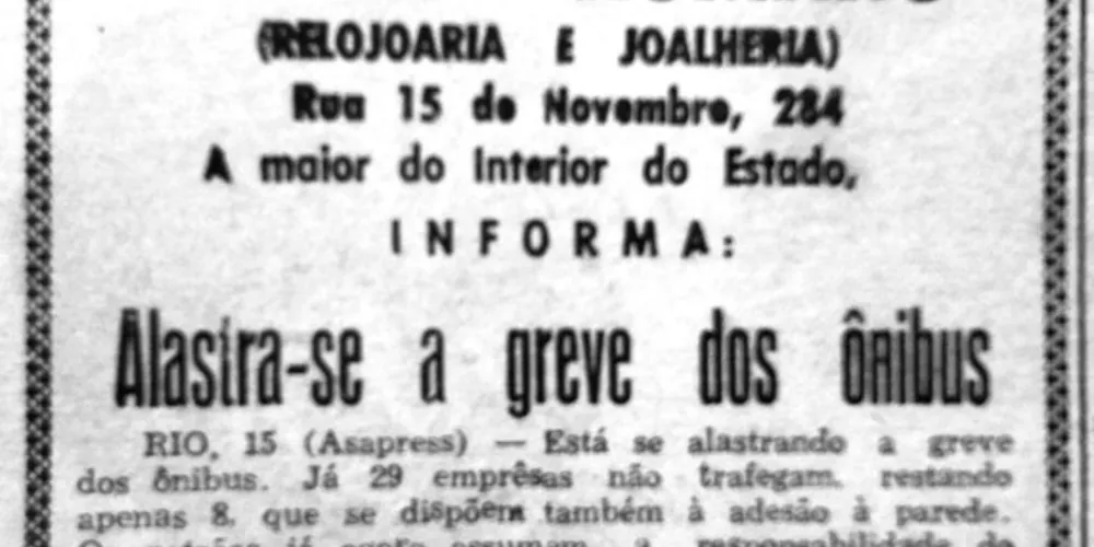 Sob a “chancela” da Casa Romano, um dos mais tradicionais estabelecimentos comerciais ponta-grossenses do século XX, o JM de 16 de outubro de 1956 publicou uma notícia a respeito da “greve dos ônibus” no Rio de Janeiro