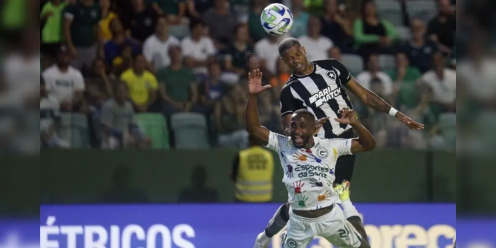 Duelo foi no Estádio da Serrinha, em Goiânia