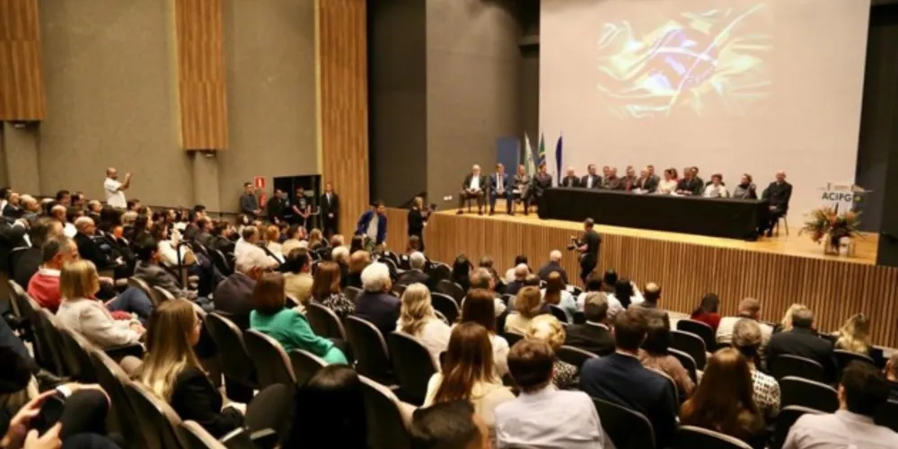 Evento foi realizado no auditório da Acipg, em Ponta Grossa