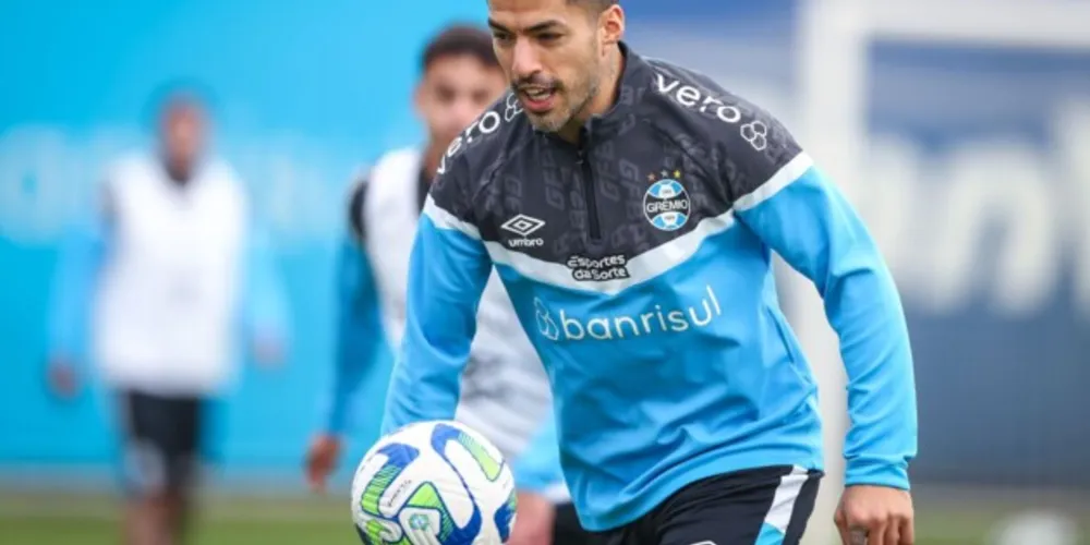 Principal astro do time gaúcho, Luis Suárez é dúvida para a partida entre os líderes do Brasileirão