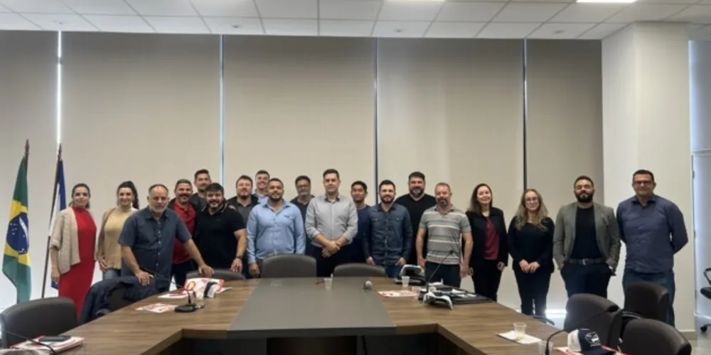 Fabiano Gravena Carlin assume a Presidência da entidade para o biênio 2024-2025, tendo como vice o até então presidente Ariel Tavares