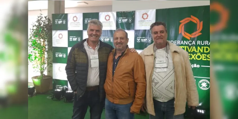 Deputado estadual e líder do bloco agropecuário da Alep, Moacyr Fadel, esteve presente no evento