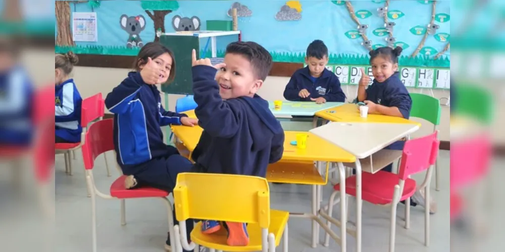 A partir do final do dia letivo até o próximo dia 27 de julho, não haverá aulas nos Centros Municipais de Educação Infantil e as Escolas Municipais