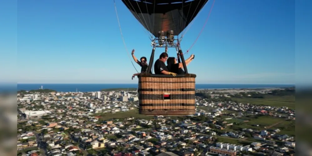 Durante os três dias de evento, acontece o Festival de Balonismo