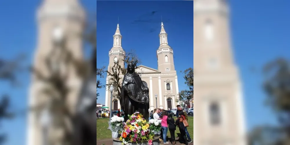 Paróquia Sant'Ana, de Castro, chega a marca histórica