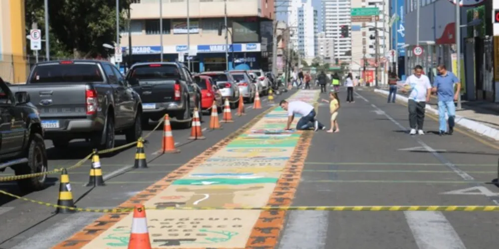 Evento levou uma multidão para o Centro de Ponta Grossa
