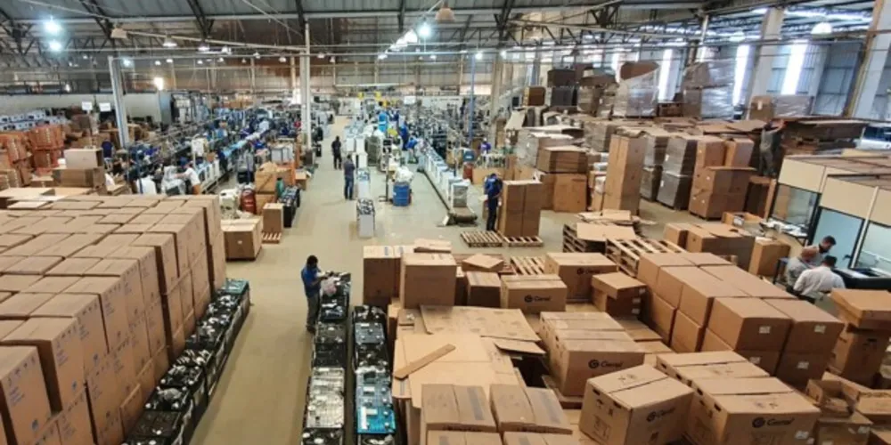 A indústria foi o setor que teve o melhor saldo na geração de empregos no mês de maio em Ponta Grossa