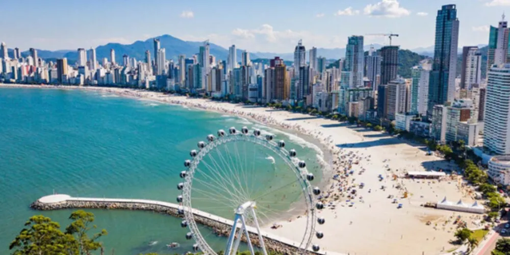 Imóveis de luxo em Balneário Camboriú são alvo de investigações