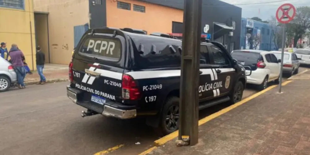 Equipes da Polícia Civil investigaram o caso