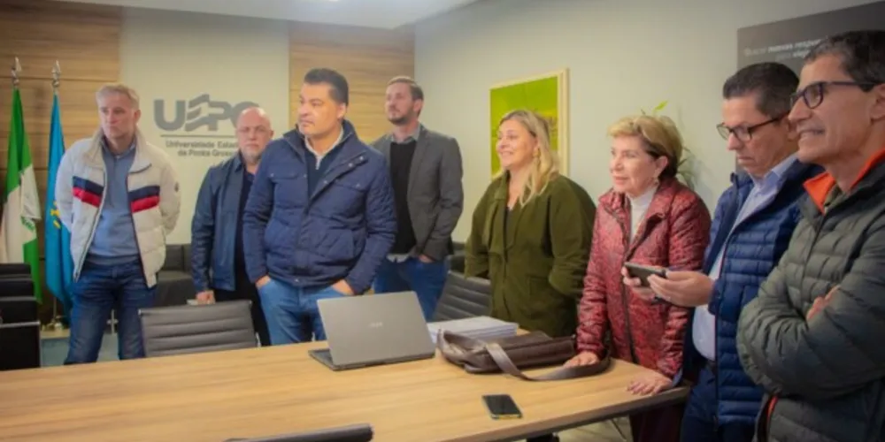 Destes, R$ 2 milhões serão aplicados em equipamentos para o Ambulatório Universitário Amadeu Puppi e R$ 1 milhão, para implantar atividades de telemedicina no HU-UEPG.