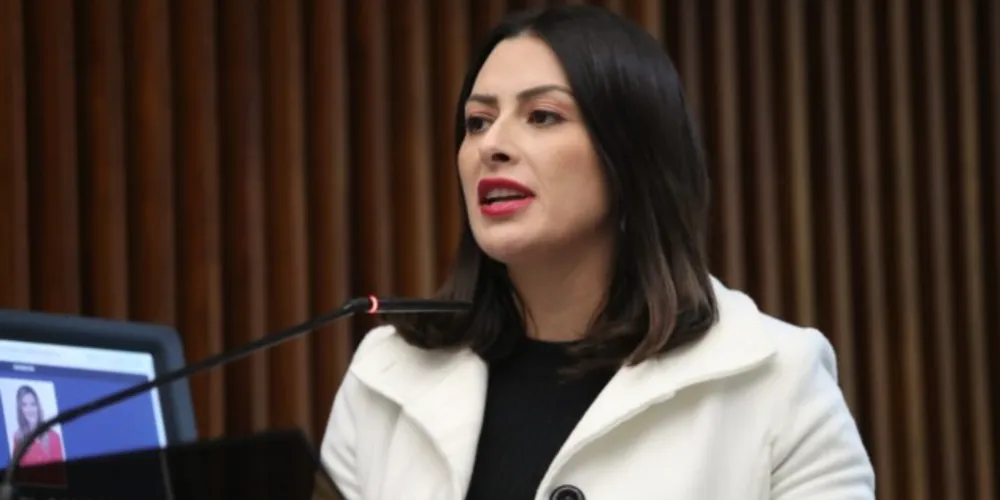 PL é de autoria da deputada estadual Mabel Canto e tem como objetivo treinar pais e mães para que saibam desengasgar as crianças
