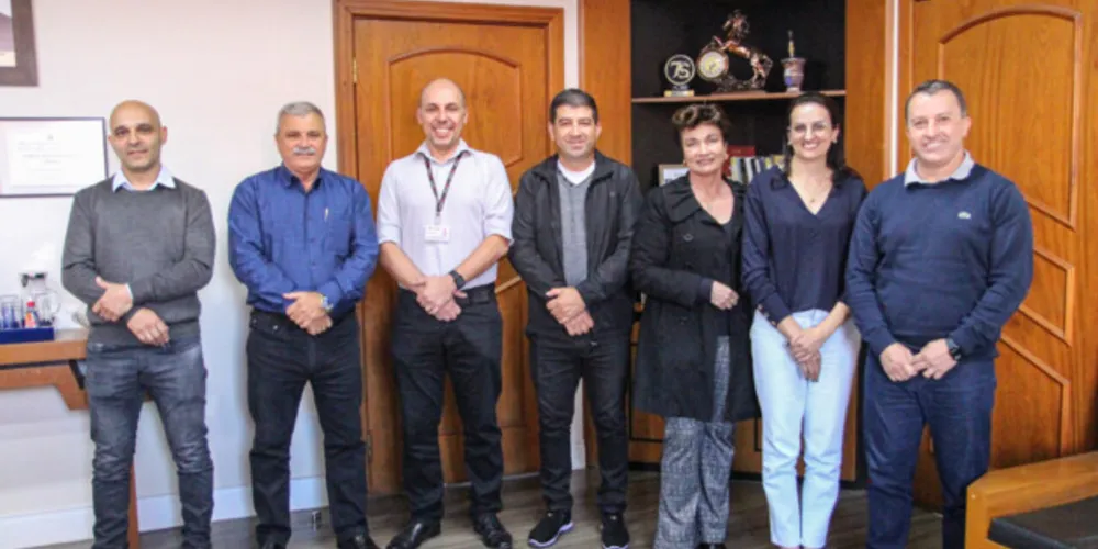 Nessa terça-feira (6), o prefeito Jorge Derbli (PSDB) esteve reunido com representantes da Yazaki
