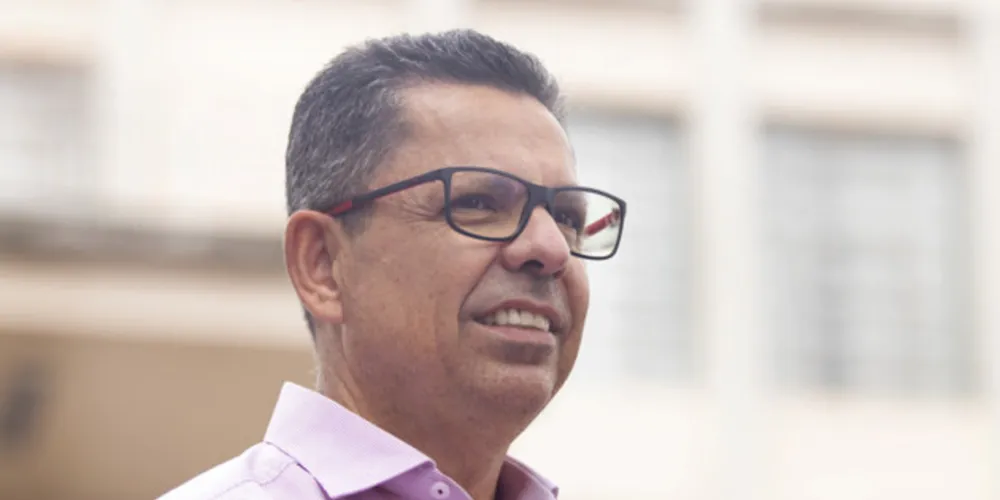 O primeiro a participar do projeto é o Reitor da Universidade Estadual de Ponta Grossa, Miguel Sanches Neto