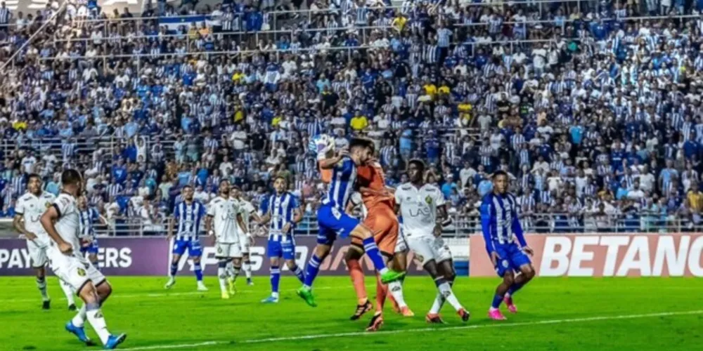 Bom público acompanhou o duelo nesta terça