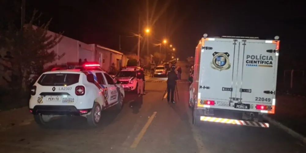 Equipes da Polícia Científica foram acionadas para o local do crime