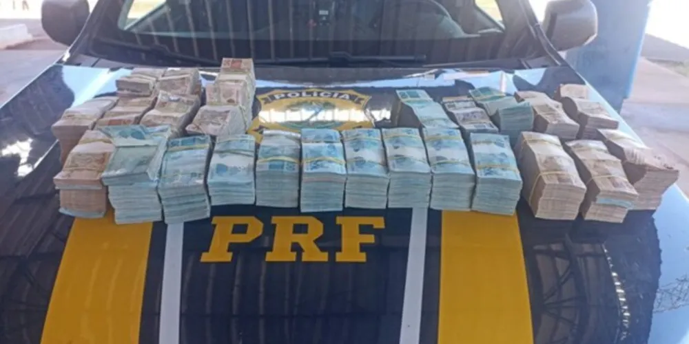 O motorista disse que não sabia da existência do dinheiro no carro