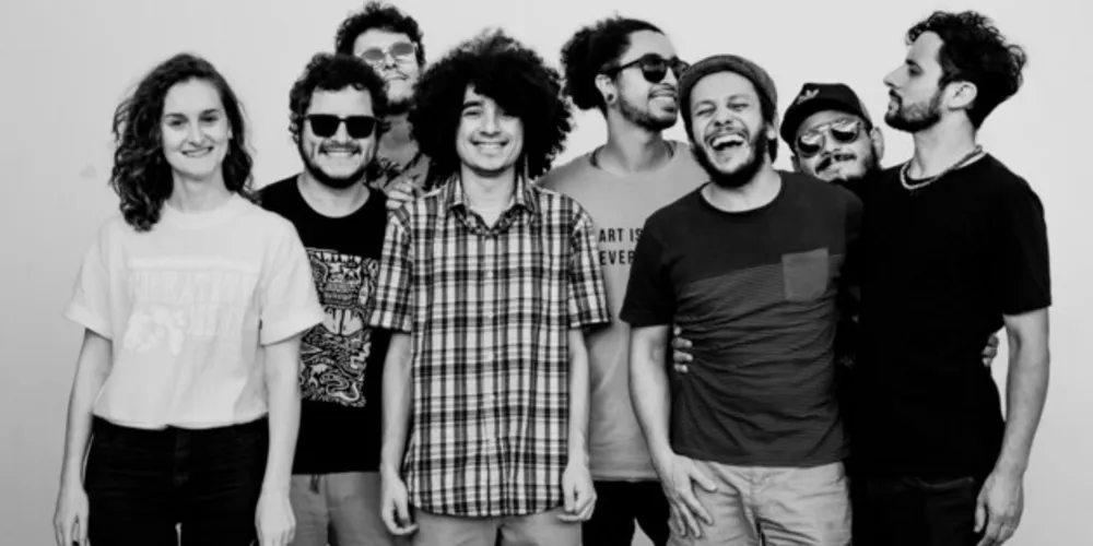 O evento é aberto ao público geral, gratuito, com início as 17 horas