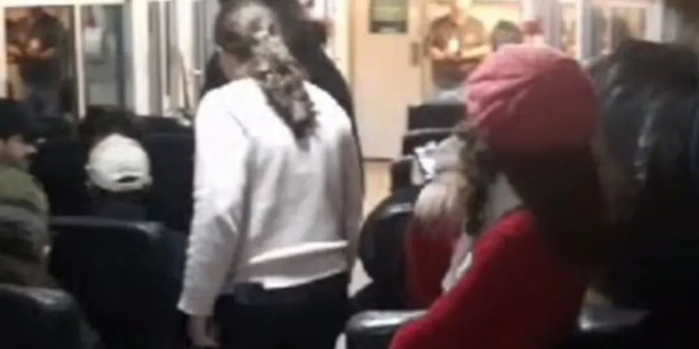 São quase 1 mil turistas que estão dentro do trem