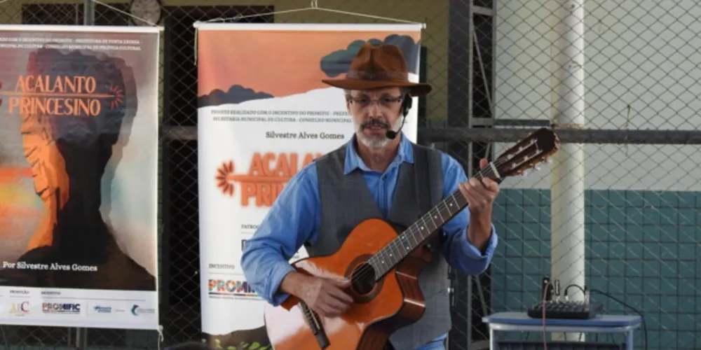 O projeto alcançou cerca de 1.760 alunos de 12 escolas municipais de Ponta Grossa