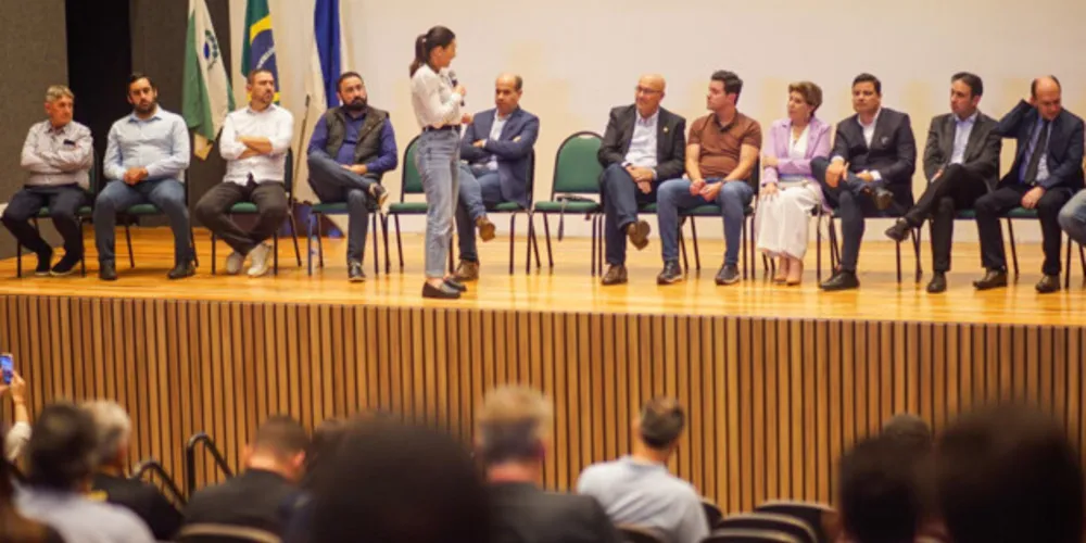 Com ‘Rede 399’, Governo começa a percorrer todas as regiões para discutir orçamento. Primeiros encontros ocorreram em Castro e Ponta Grossa