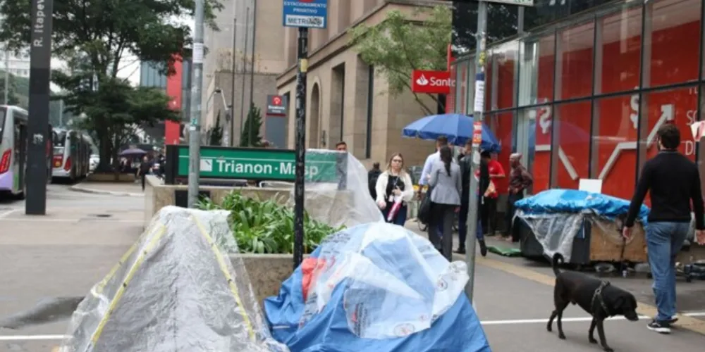 Segundo informações do Centro de Gerenciamento de Emergências Climáticas (CGE), a madrugada desta terça-feira teve uma temperatura média na cidade de 15 C