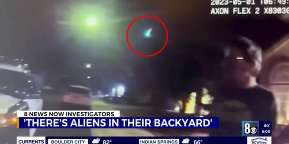 O agente da Polícia Metropolitana de Las Vegas gravou algo brilhante rasgando o céu