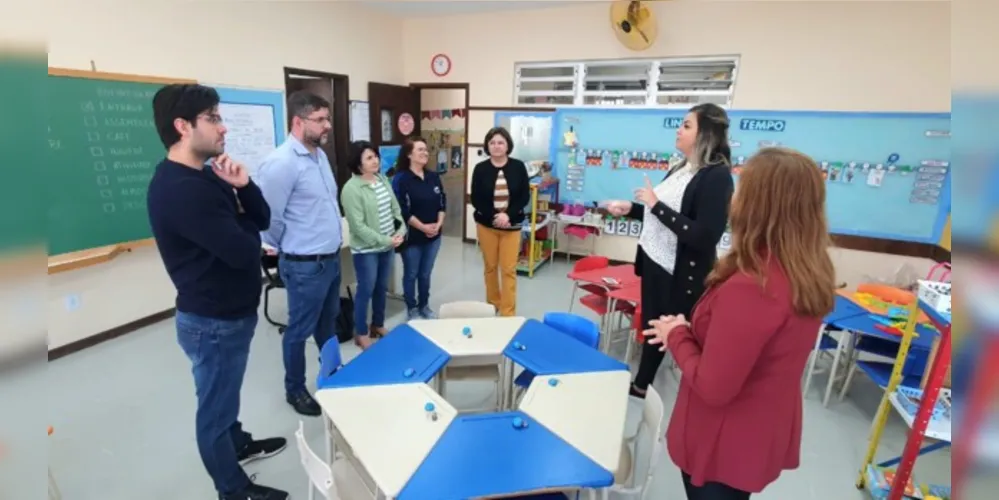 A experiência da rede municipal de ensino de Ponta Grossa está servindo de espelho para que outros municípios do Paraná possam desenvolver e aprimorar os seus sistemas de ensino