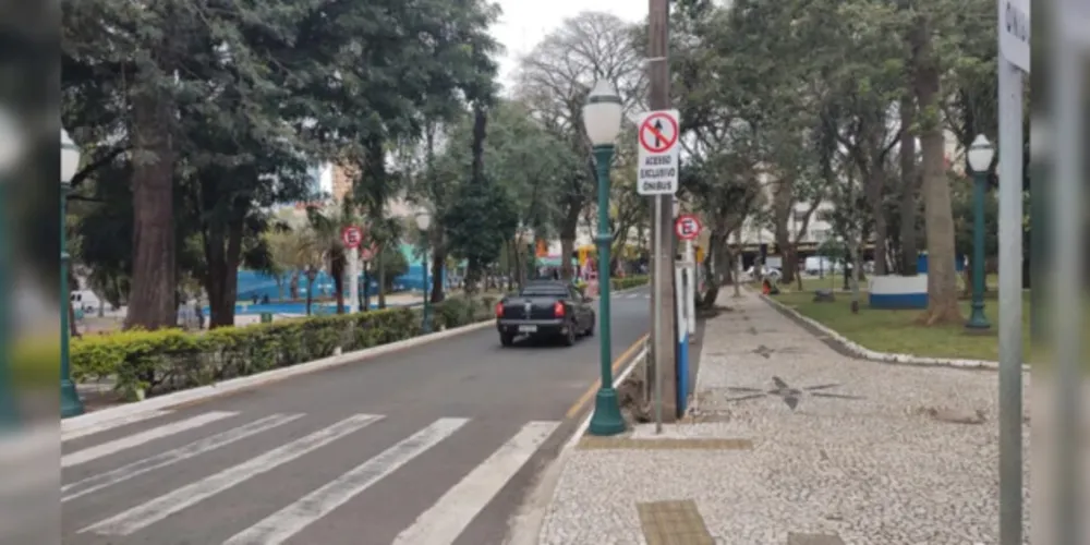 Vítima teria sido abordada quando ia ao banheiro