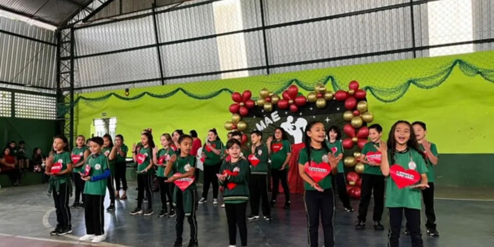 Educandos puderam demonstrar grande afeto e amor durante evento