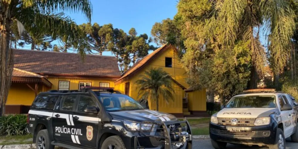 Policiais cumpriram mandados de busca e apreensão na localidade