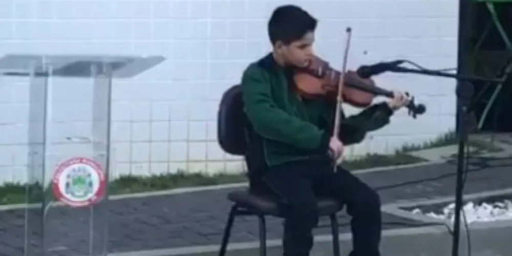 Evento ocorreu em frente à Prefeitura Municipal