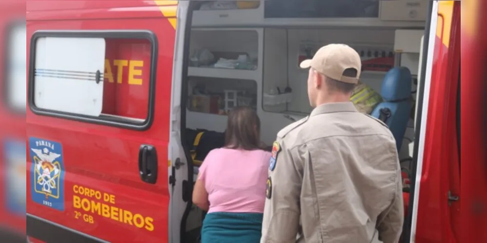 O rapaz teve ferimentos no pé e foi encaminhado ao Hospital Regional