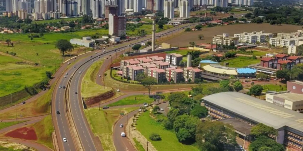 Os recursos referem-se à parcela da arrecadação de impostos do Paraná cuja transferência ao nível municipal estabelecida pela Constituição