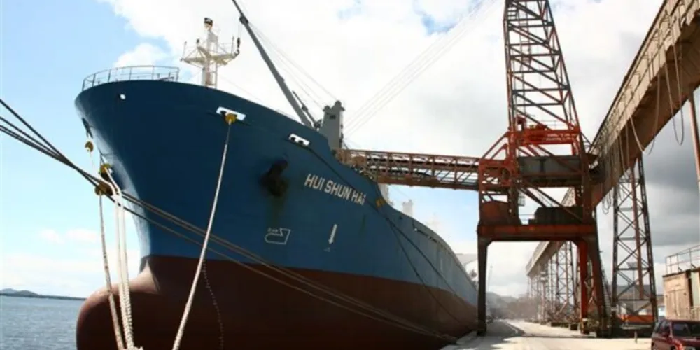 O total comercializado de soja e farelo por Ponta Grossa a outros países neste primeiro quadrimestre foi de 618,8 milhões de toneladas