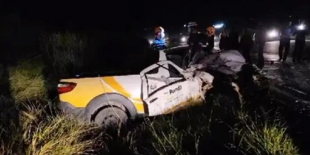 Acidente envolveu uma Fiat Strada e uma Kombi