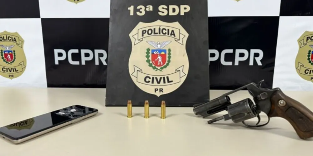 Revólver calibre 38 foi encontrado na casa do suspeito