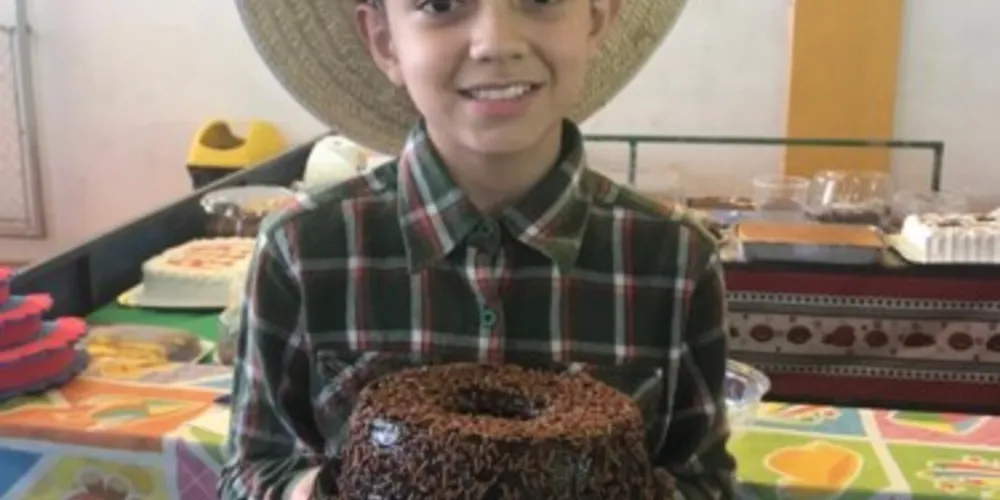 Os alunos auxiliaram nos preparativos e aproveitaram para compartilhar experiências