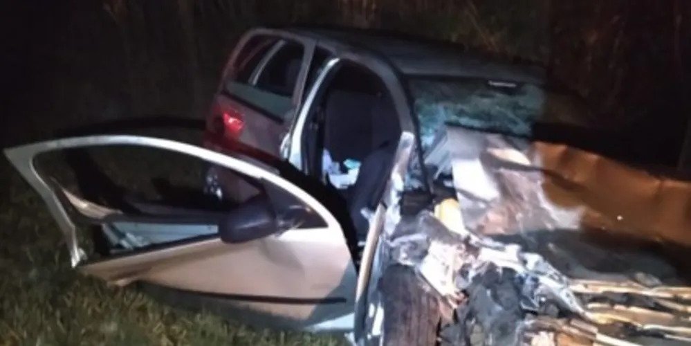 Todas as vítimas são de um Chevrolet Corsa com placas de Irati