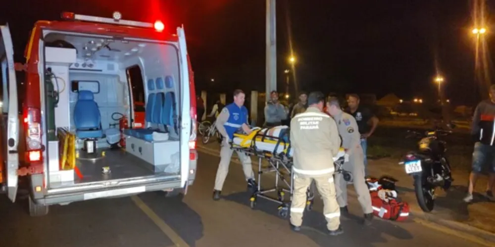 Motociclista teve ferimentos no joelho e braço