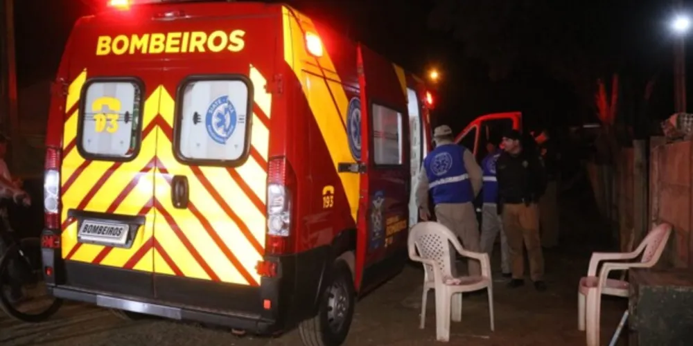 Incidente aconteceu na rua Expedicionário Milton Wiechteck na noite desta sexta-feira (30)