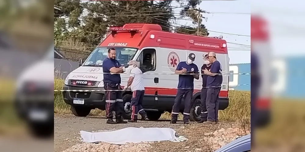 Equipes da Polícia Militar e do Samu foram acionados para prestar atendimento ao caso