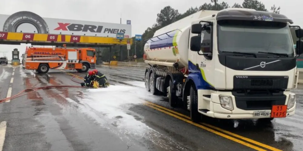 Foi simulado um acidente com veículo de carga perigosa na PR-151