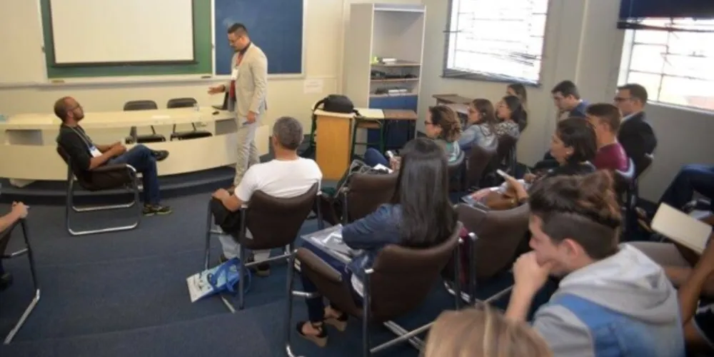 Além da seleção e posterior publicação na revista do evento, os melhores trabalho receberão o troféu Prof. Sérgio Escorsim