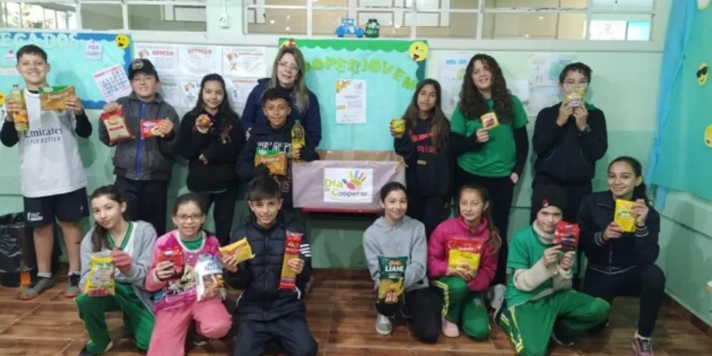 A atividade proporcionou aos alunos utilizarem ao máximo a criatividade e imaginação durante a elaboração do telejornal