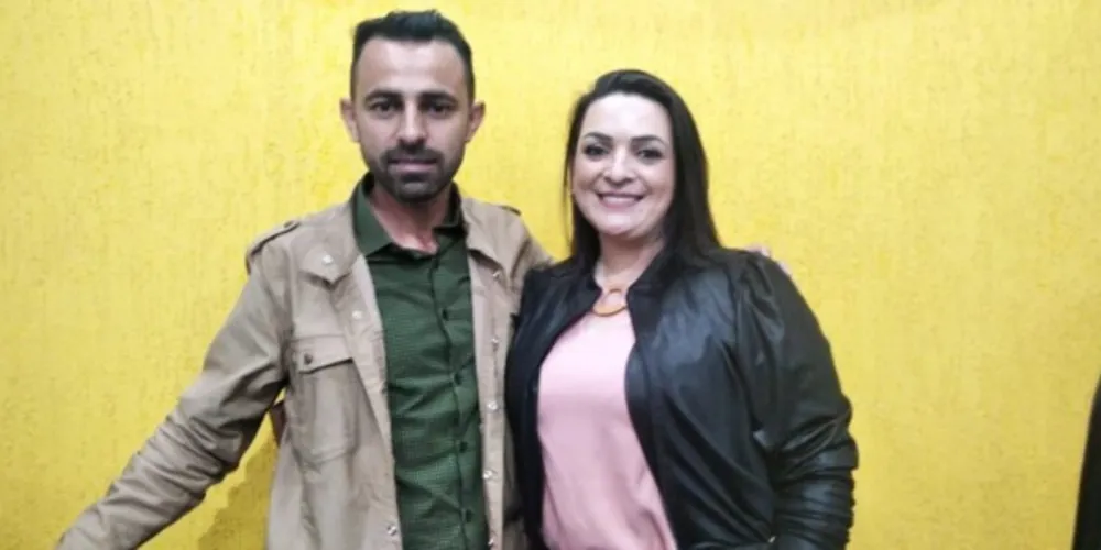 Juninho Pemac, presidente da Ascamp, com Eliusangela Pedroso, presidente da AMCG